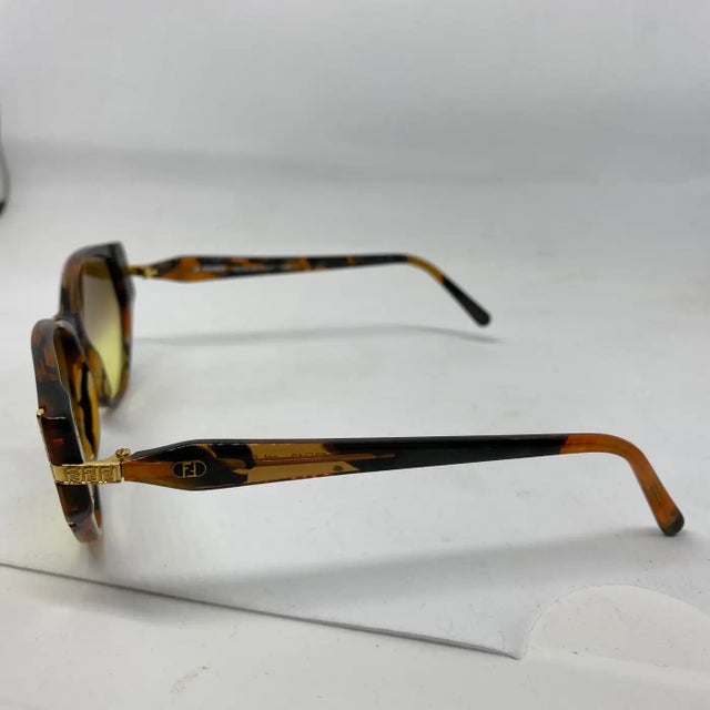 Metal 1990s Vintage Italian Fake Tortoise Shell Lucite Sunglasses by Fendi For Sale - Image 7 of 8