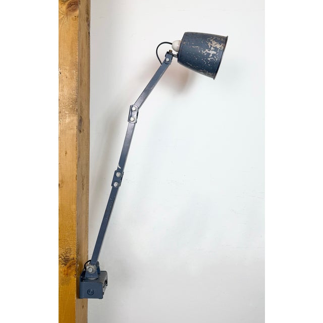 Industrial Grey Adjustable Wall Lamp from Memlite, 1960s For Sale - Image 12 of 18