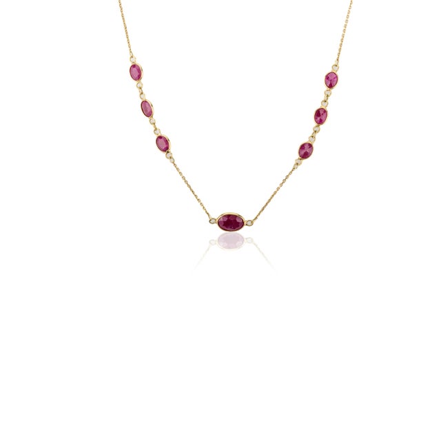 Art Deco Ruby Chain Station Necklace in 18k Yellow Gold For Sale - Image 3 of 12