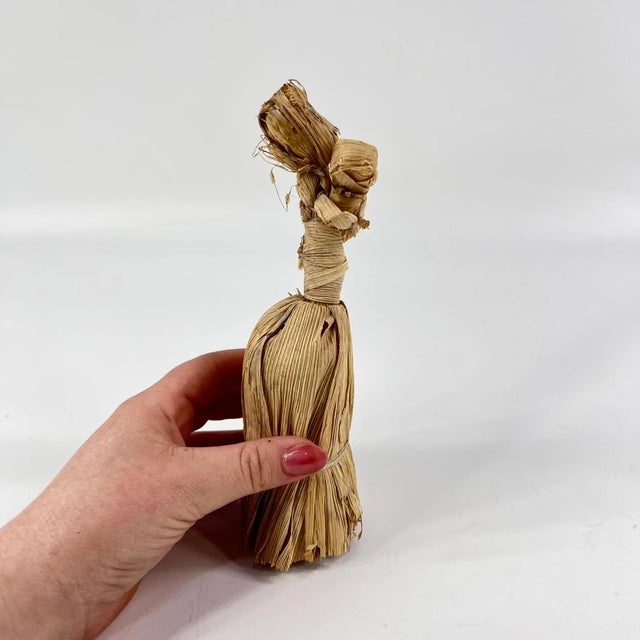 African Early 20th Century Corn Husk Mother and Child Figurine For Sale - Image 3 of 7