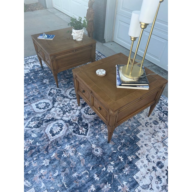 1950s MCM Pair of American of Martinsville End Tables With Burled Wood Pair For Sale - Image 10 of 15