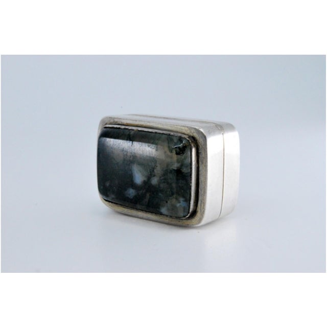 Silver and Gold Vinaigrette Box with Hard Stone Lid For Sale - Image 3 of 10