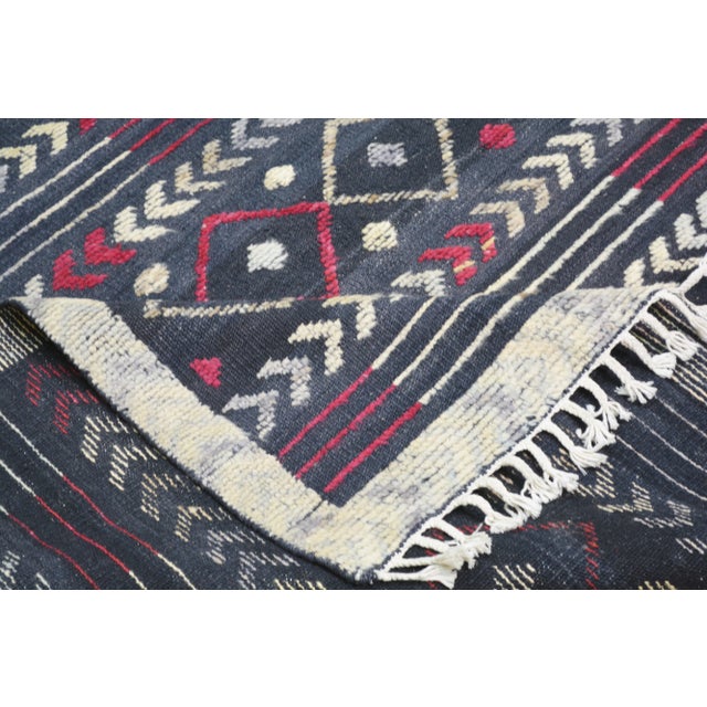 1950s Modern Moroccan Hand Knotted Wool Rug, 5'9"x7'6" For Sale In New York - Image 6 of 6