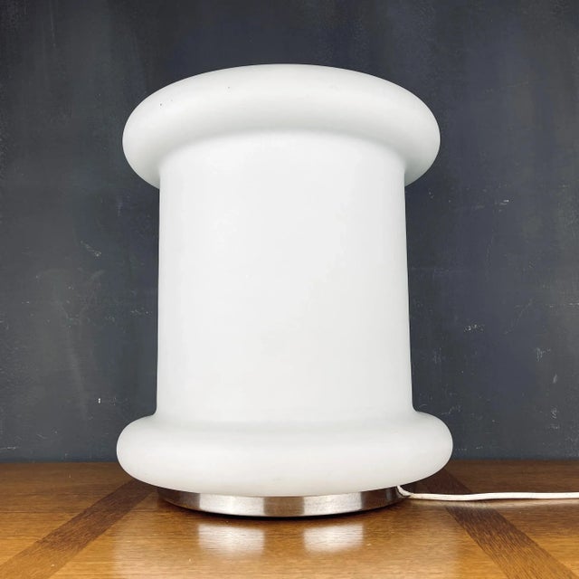 1970s Mid-Century Floor Lamp in White Glass, Italy, 1970s For Sale - Image 5 of 15