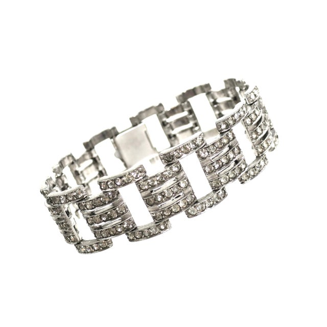 1920s Vintage Art Deco Rhodium Crystal Link Bracelet 1920s For Sale - Image 5 of 9