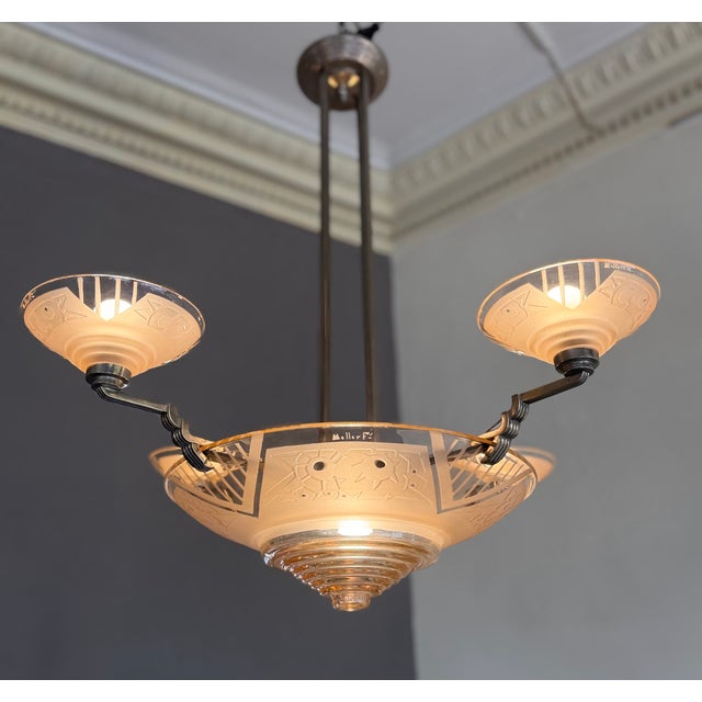 Muller Frères Art Deco Chandelier in Salmon-Colored Sandblasted and Polished Clear Glass from Muller Frères For Sale - Image 4 of 18
