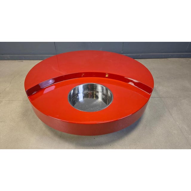 Hollywood Regency Vintage Revolving Coffee Table in Red Lacquer attributed to Mario Sabot, 1970s For Sale - Image 3 of 10