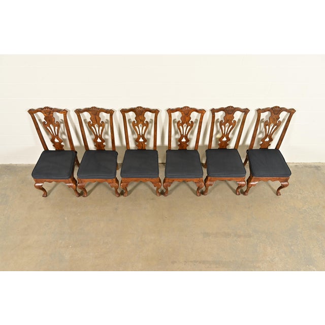 1980s Henredon Georgian Carved Solid Oak Dining Chairs, Set of Six For Sale - Image 5 of 16