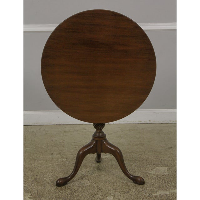 Kittinger Historic Newport Round Mahogany Tilt Top Table Chairish