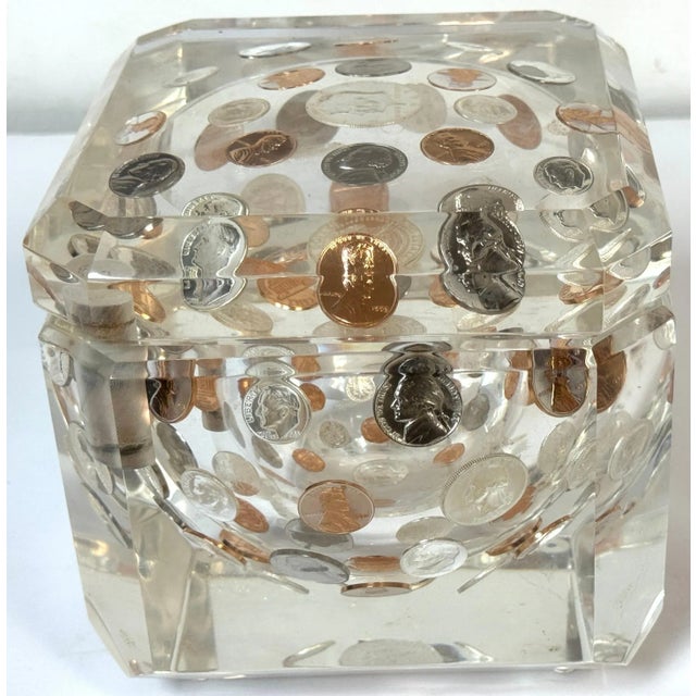 Mid-Century Lucite Ice Bucket with Embedded U.S. Coins, circa 1975 For Sale - Image 12 of 12
