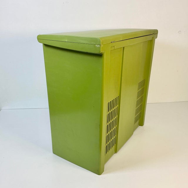 Olive 1960s Mid-Century Boho Chic Olive Green Hamper. For Sale - Image 8 of 11