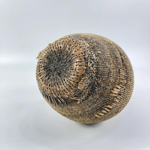 Textile Early 20th Century Basket Container with Lid Ethiopia MATTER COLLECTION For Sale - Image 7 of 9