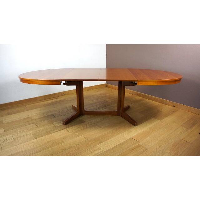 Vintage Oval Dining Table from Baumann, 1960s For Sale - Image 6 of 10