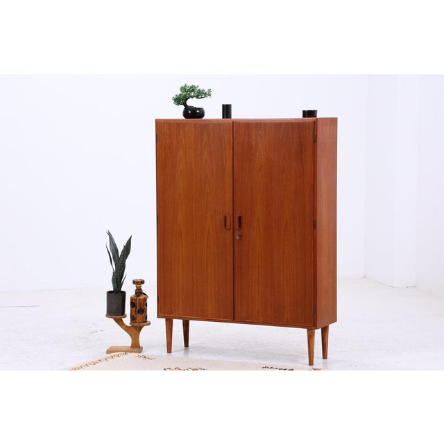 Vintage Danish Teak Linen Cabinet by Børge Mogensen, 1960s For Sale - Image 4 of 14
