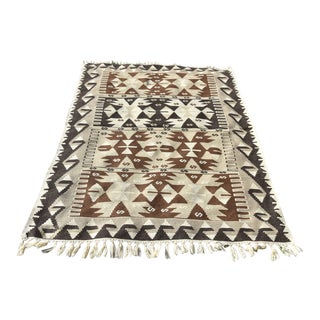 1980s Decorative Handwoven Oushak Boho Style Turkish Motif Kilim Rug For Sale