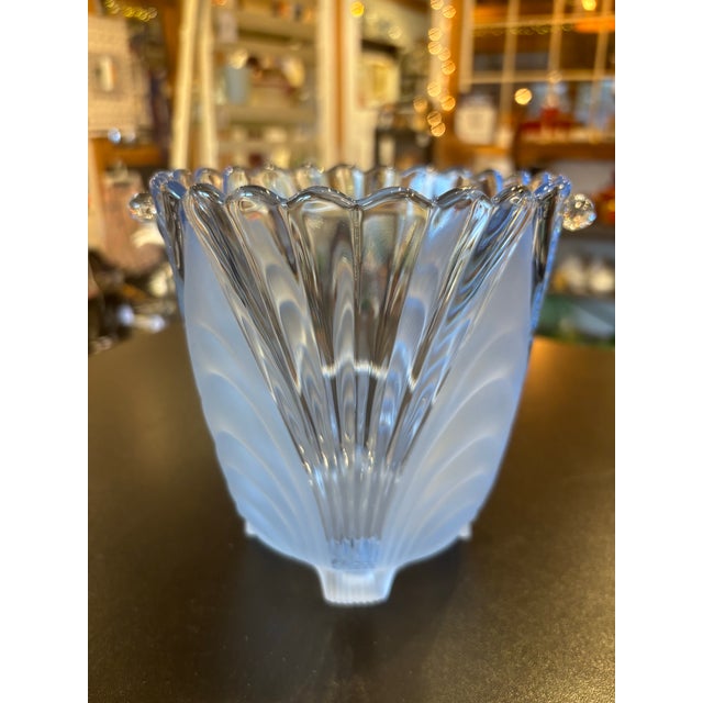 Blue 1950s Art Nouveau Cambridge Glass Alpine Moonlight Blue Ice Bucket For Sale - Image 8 of 12