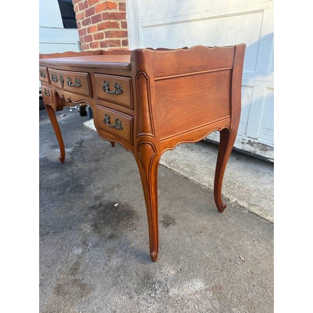 Mid 20th Century Mid 20th Century John Widdicomb Solid Maple Country French Provincial Style Vanity / Writing Table Desk For Sale - Image 5 of 17