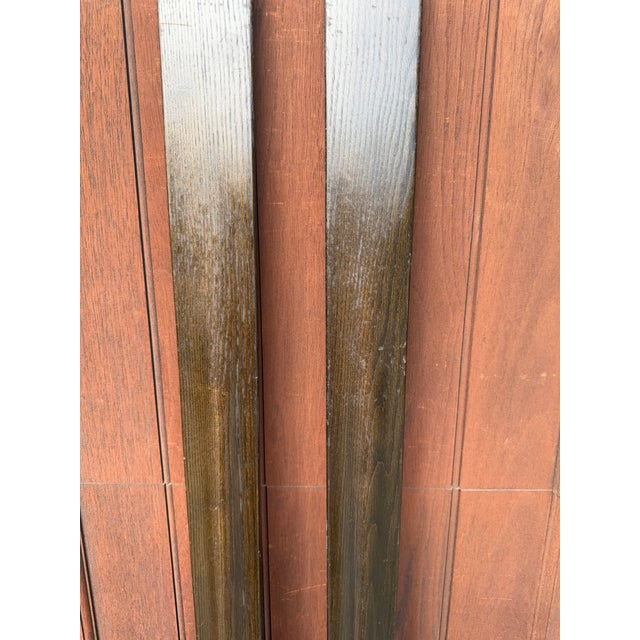 Antique Paris Mfg. Co. Wooden Skis – South Paris, Maine – Vintage Downhill Skis With Original Metal Bindings – Rustic Ski Lodge Wall Decor For Sale - Image 11 of 16