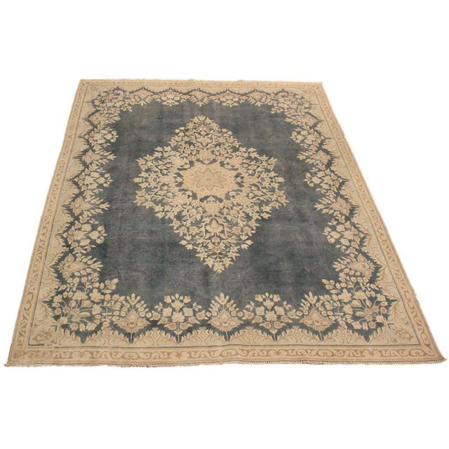 Boho Chic Vintage 1990's Gray/Beige Wool Rug - 7'6'' X 10'1'' For Sale In New York - Image 6 of 10