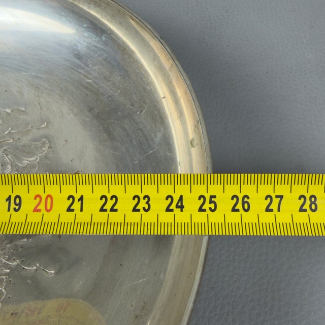 800 Silver Centerpiece with Relief Engraved Flowers by L. Greppi, 1960s For Sale - Image 9 of 11