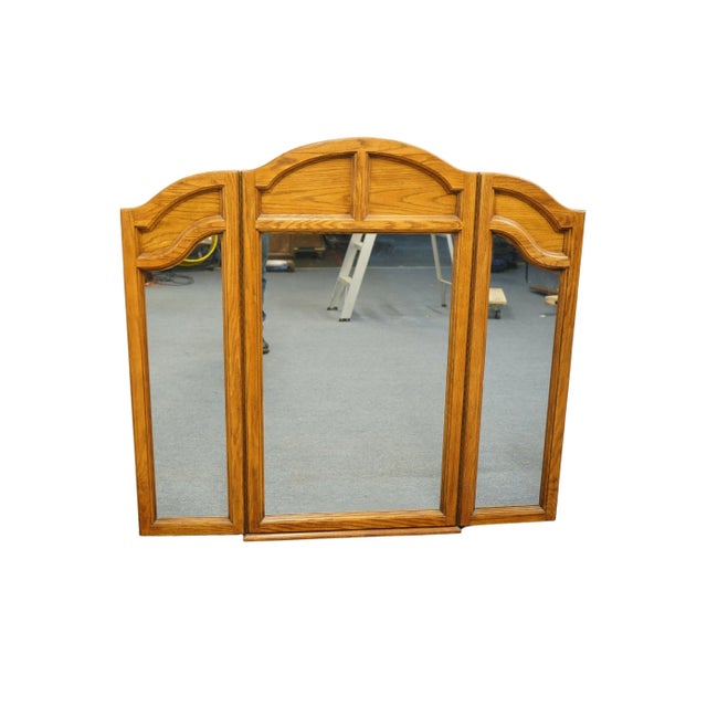 American Thomasville Furniture Homecoming Collection 55" Tri-Fold Dresser Mirror 43811-260 For Sale - Image 3 of 6