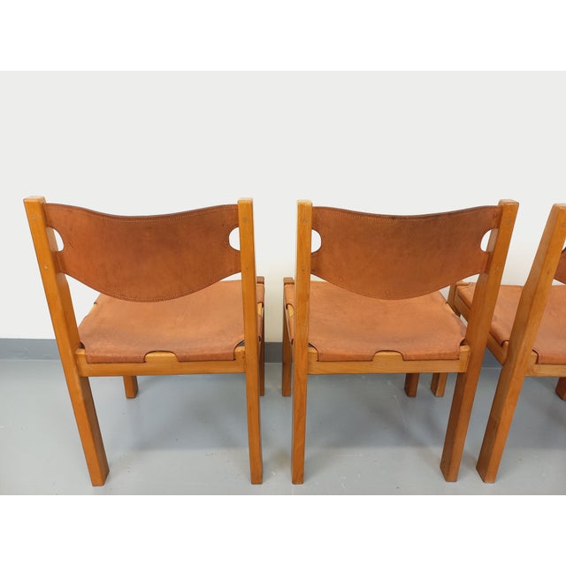 Vintage Chairs in Elm and Leather from Maison Regain, 1970s-1980s, Set of 4 For Sale - Image 17 of 18