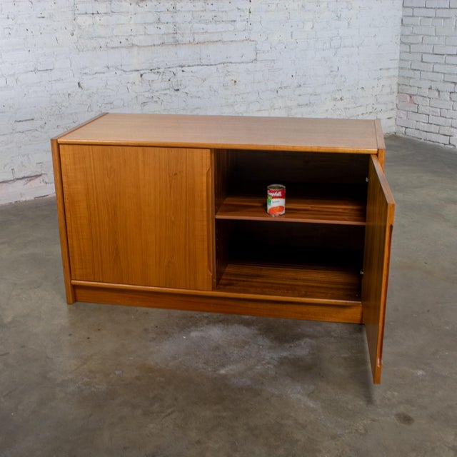 Mid to Late 20th Century Scandinavian Modern Low Teak Storage Cabinet Small Buffet or Credenza For Sale - Image 17 of 18