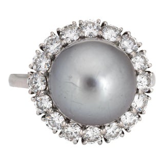Late 20th Century Van Cleef & Arpels South Sea Pearl Ring 1.20 Carat Diamond Platinum Halo S.O size 5.5 For Sale