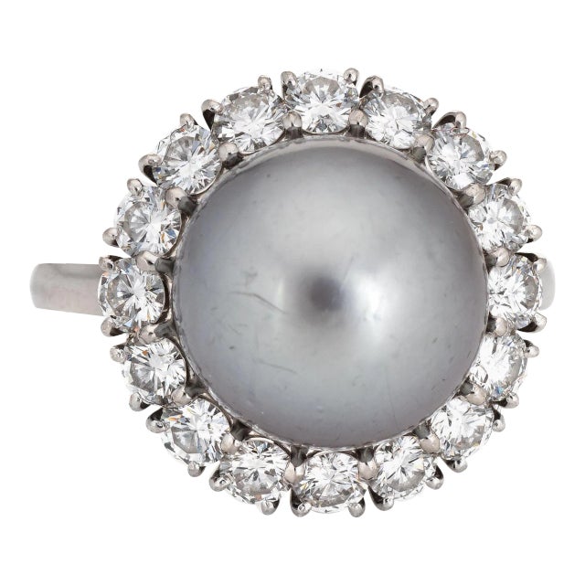 Late 20th Century Van Cleef & Arpels South Sea Pearl Ring 1.20 Carat Diamond Platinum Halo S.O size 5.5 For Sale