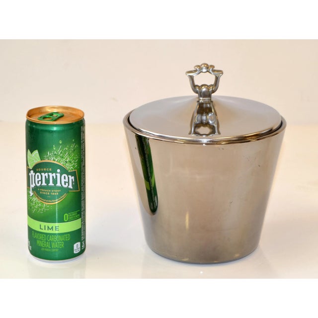 Metal 1970s Art Deco Style Barware Steel Martini Ice Bucked Insulated Black Mirrored Glass Brass Handle For Sale - Image 7 of 13