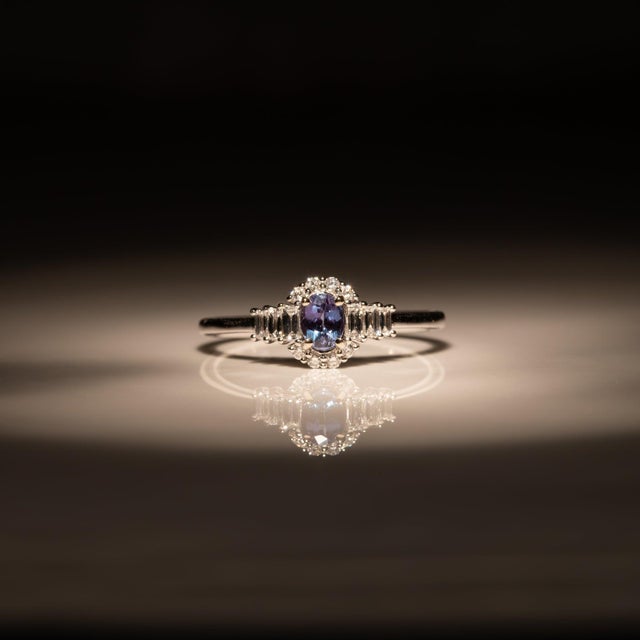 Alexandrite Ring With Earth-Mined Diamond Accents: Solid 14k Gold, Oval 5x3.5mm For Sale In Columbus - Image 6 of 12
