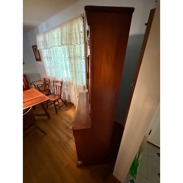 Mid 20th Century Cushman Colonial Creations China Cabinet No. 6024, Herman deVries Modern Rustic For Sale - Image 9 of 9