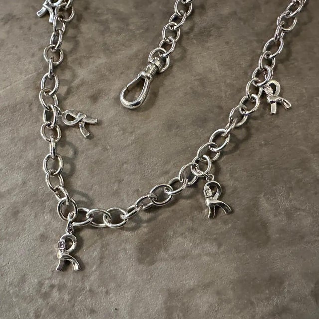 1990s Iconic Silver Plated Logo Chain Necklace by Roberta Di Camerino For Sale - Image 12 of 15