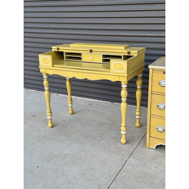 American 1950s Mid Century Ladies or Youths Spinet Secretary Desk W/ Flip-Top and Pull-Out Writing Table For Sale - Image 3 of 10