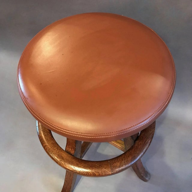 1930s Vintage Solid Oak and Leather Workshop Drafting Stool For Sale In New York - Image 6 of 8
