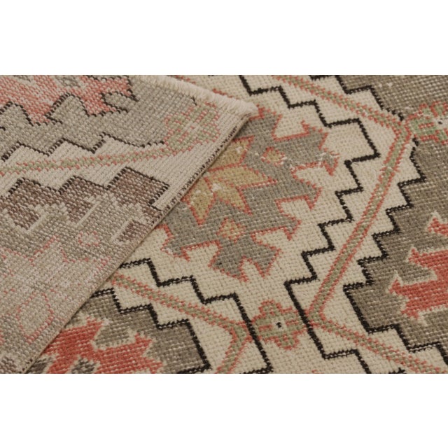 Beige Vintage Distressed Runner Rug, Beige-Green Geometric Pattern - Rug & Kilim For Sale - Image 8 of 8