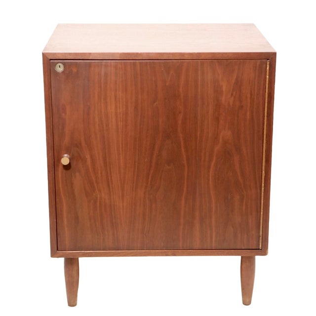 Mid Century One Door Cabinet Night Table Side Table Att. To Jens Risom C 1950/60's For Sale - Image 9 of 12