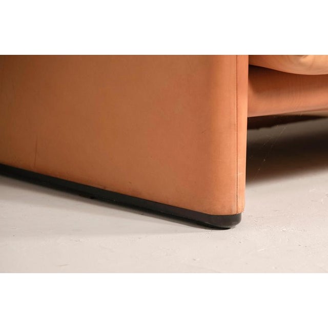 1990s Maralunga 2-Seater Sofa by Vico Magistretti for Cassina, 1990s For Sale - Image 5 of 18