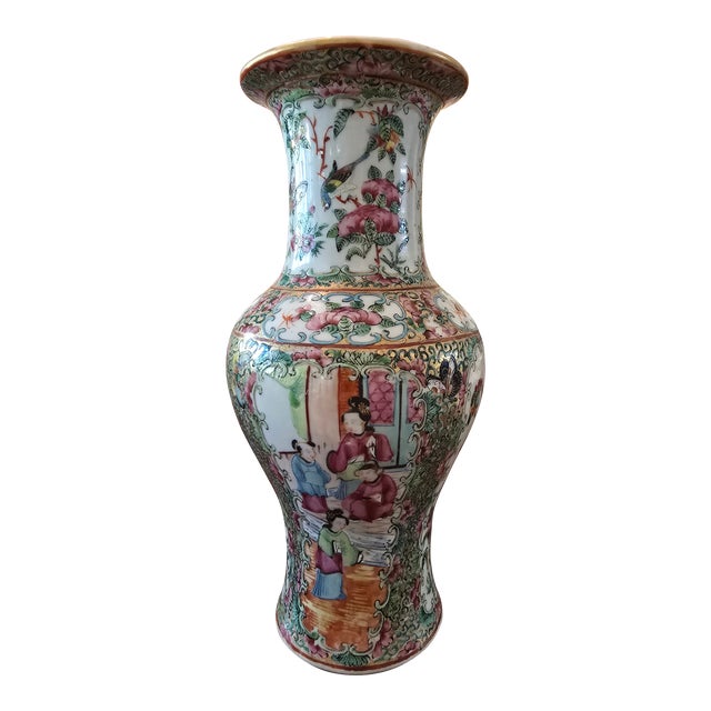 Antique Early 19th Century Chinese Porcelain Medallion Vase For Sale