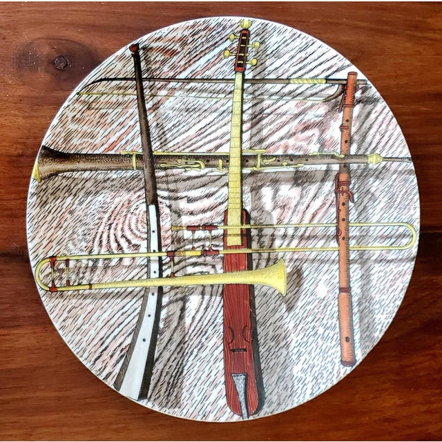 Ceramic Piero Fornasetti Porcelain Orchestra Pattern Plates With Musical Instruments, Set of 15, Circa 1980 For Sale - Image 7 of 13