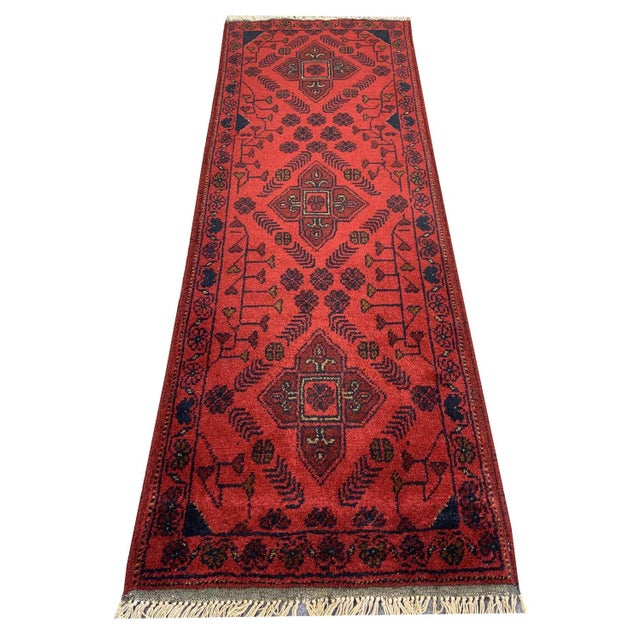 Size: 4'8'' x 1'8'' Age: 1-5 Years SKU: 897 HM (Taqwa) Material: 100% Wool Experience the timeless beauty of this...