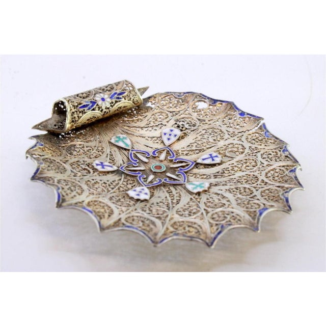 Filigree Silver Ring with Portuguese Symbols in Enamel and Ball-Shaped Feet For Sale - Image 4 of 7