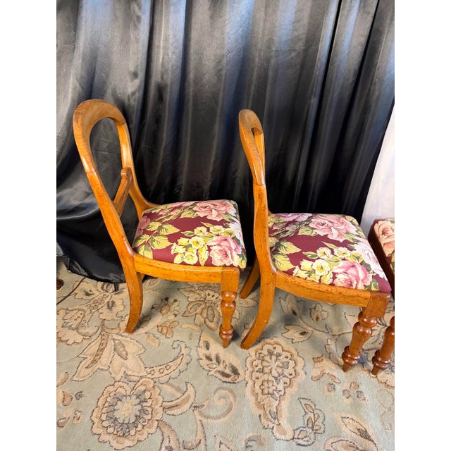 Victorian Mahogany Balloon Back Dining Chairs, Set of 4 – Floral Upholstery For Sale - Image 9 of 16