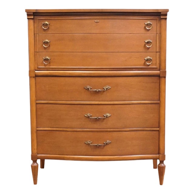 Bassett Furniture Centura Collection Solid Cherry Traditional Neoclassical 38" Chest of Drawers 9-4132 For Sale