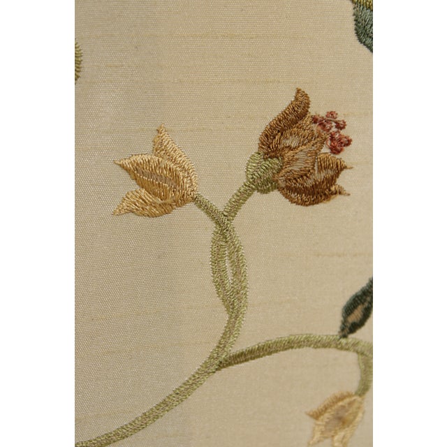 Antique 18th C. Mahogany Firescreen W. Crewelwork For Sale - Image 9 of 16