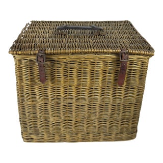 Vintage English Coracle Picnic Basket For Sale