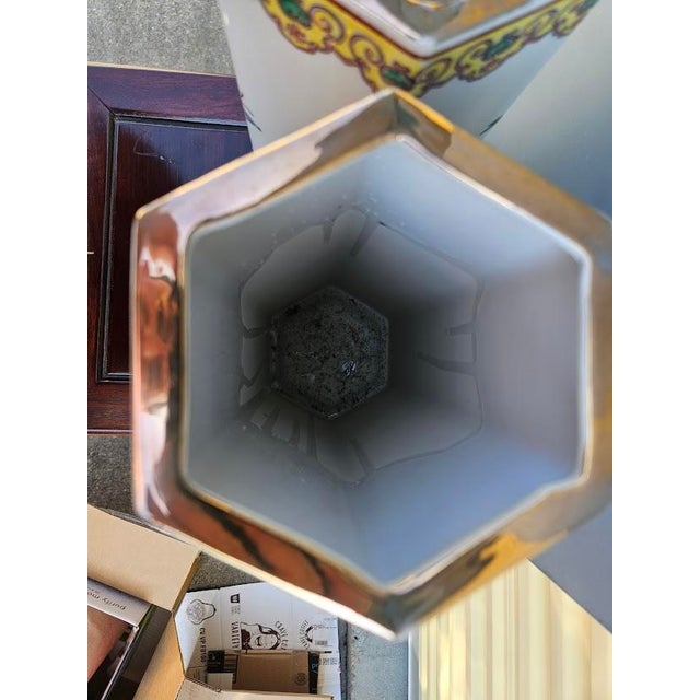 Mid 20th Century Pair of Chinese Famille Rose Porcelain Vases For Sale - Image 4 of 6