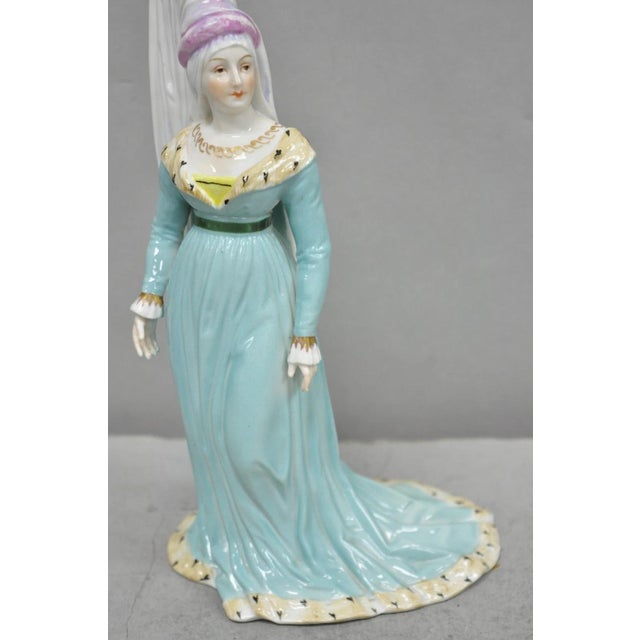 Antique Carl Thieme Potschappel German Dresden Porcelain Medieval Lady Figurine For Sale - Image 4 of 12
