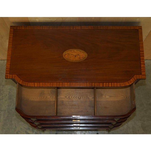 Sheraton Flamed Hardwood Lion Head Handle Chest of Drawers, 1859 For Sale - Image 15 of 18