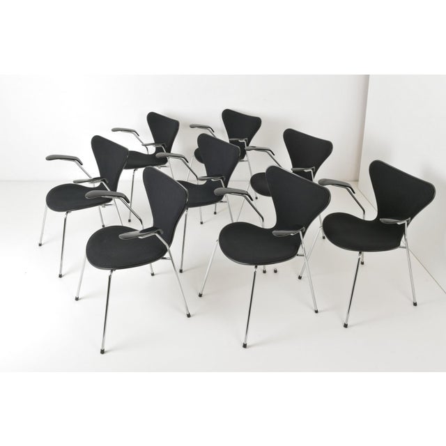 Model 3207 Chairs in Black Kvadrat Upholstery by Arne Jacobsen for Fritz Hansen, Denmark, 1996, Set of 4 For Sale - Image 12 of 14